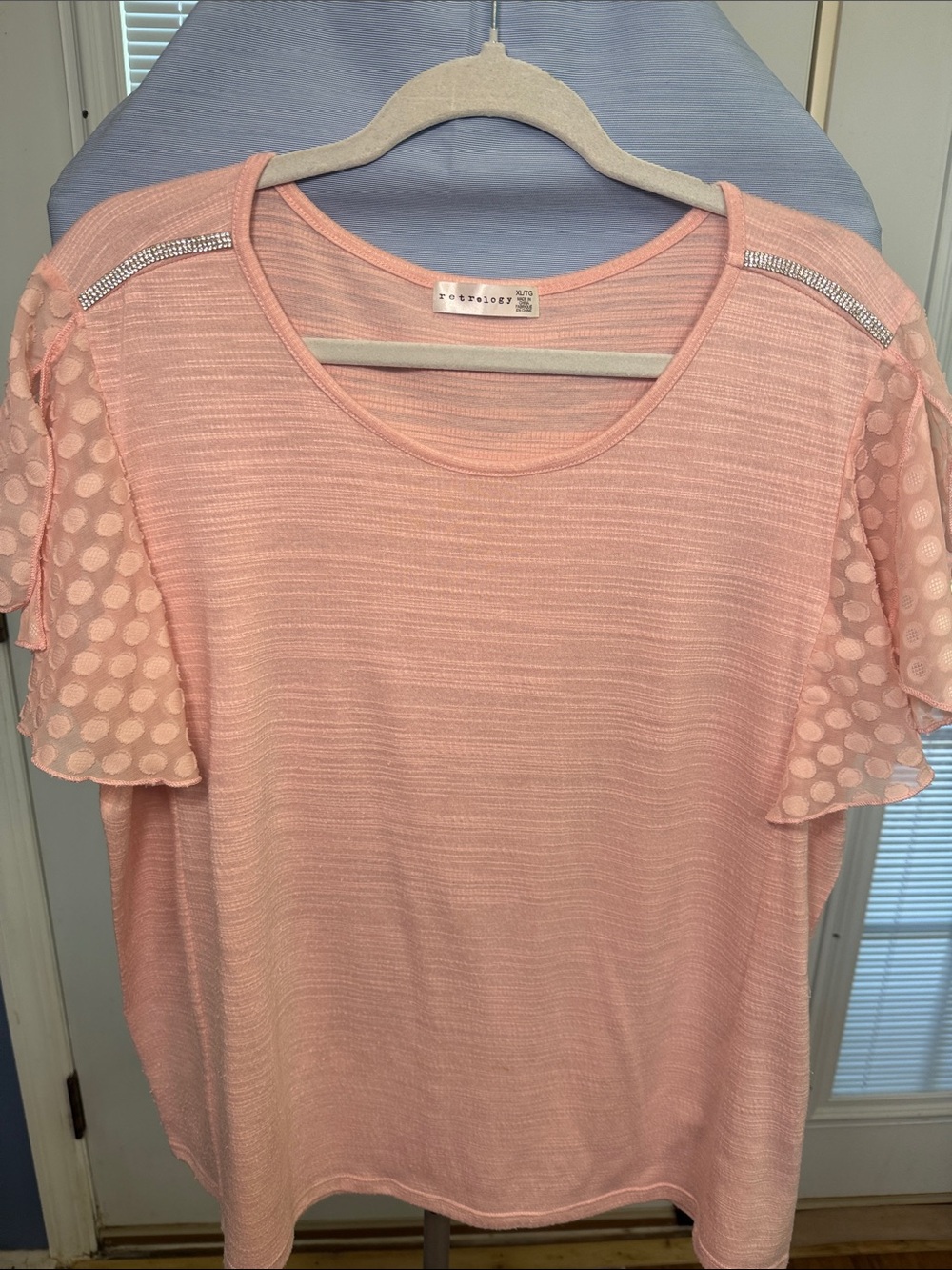 Feminine Pink Short Sleeve Knit Top with Eyelet Flutter Sleeves